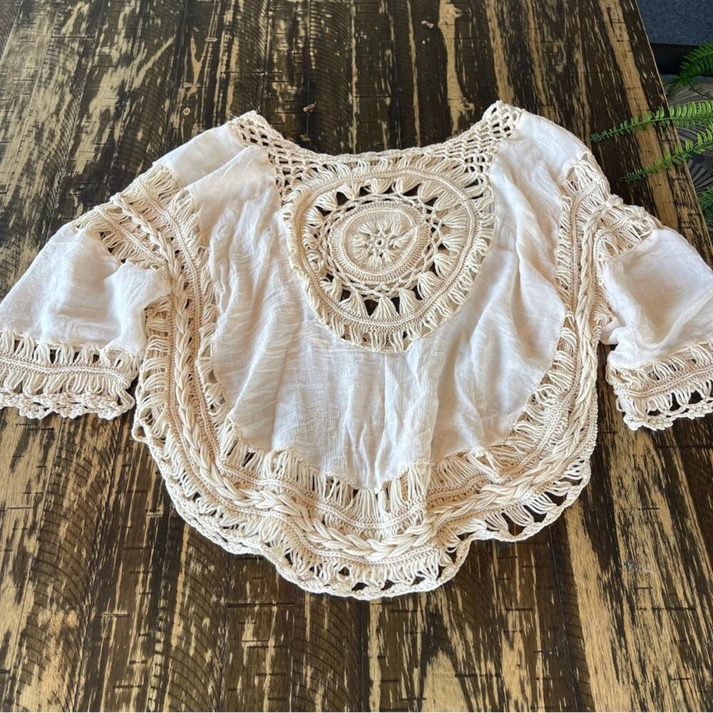REBELLION - Cream Knit Crochet Boho Top – Size Medium - Picture 8 of 17